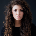 Lorde-music-royals